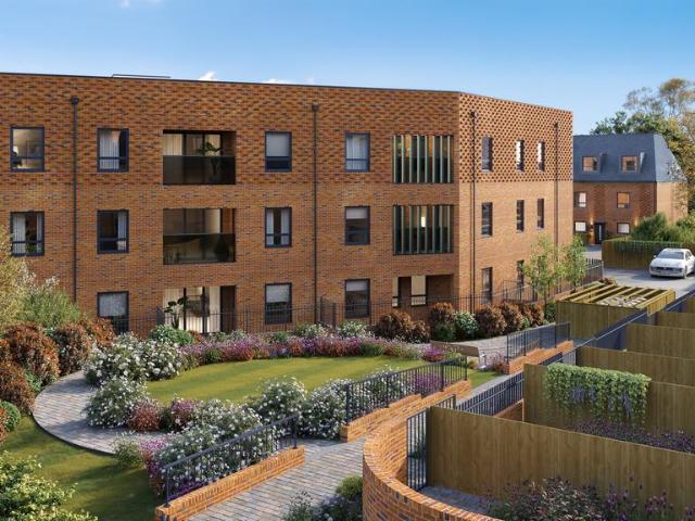 Flat for sale in St Albans, Five Acres