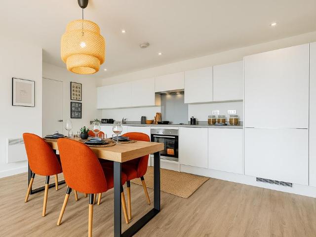 Flat for sale in Brompton, Gillingham