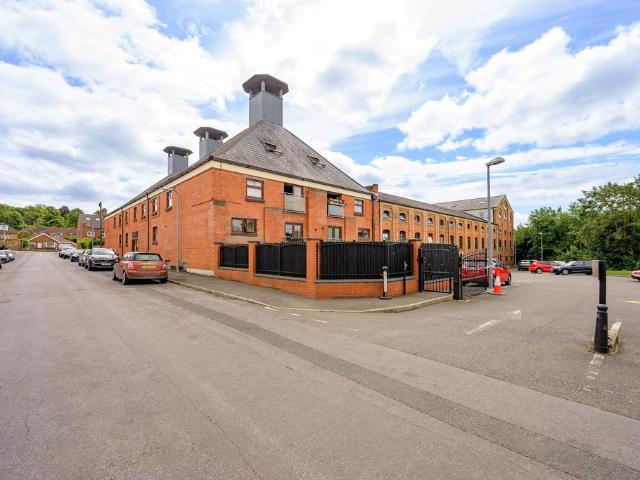 Flat for sale in Grantham, Barholm