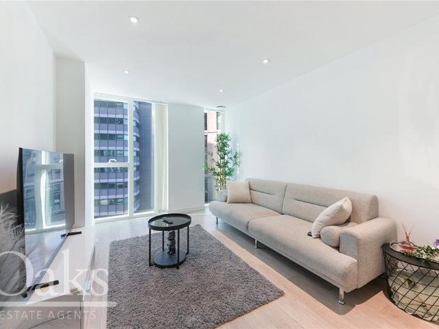 Flat for sale in London Borough of Croydon, Greater London