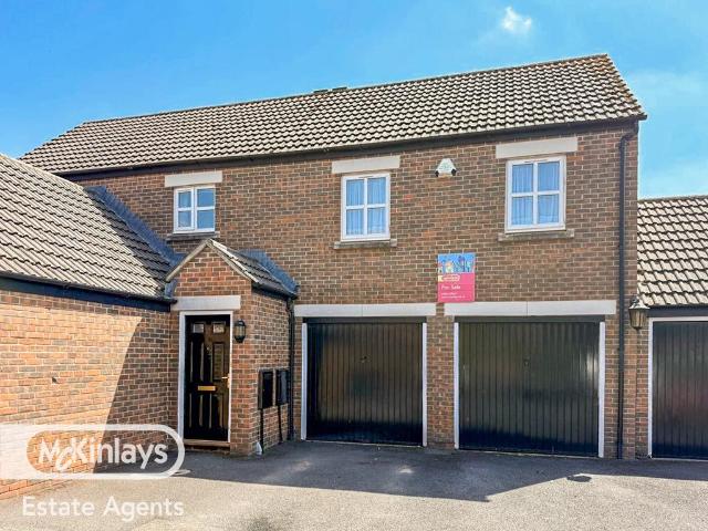 Flat for sale in Firepool, Rumwell