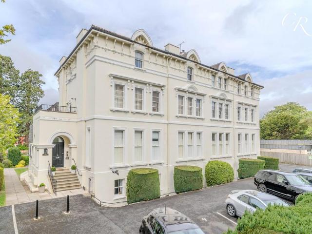 Flat for sale in Golden Valley, Gloucestershire