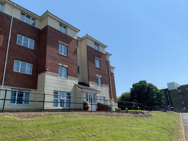 Flat for sale in Killingworth
