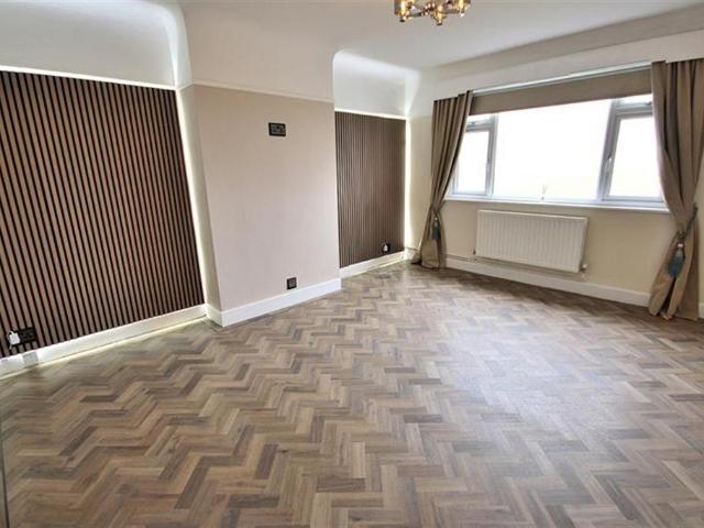 Flat for sale in Great Crosby, Sefton