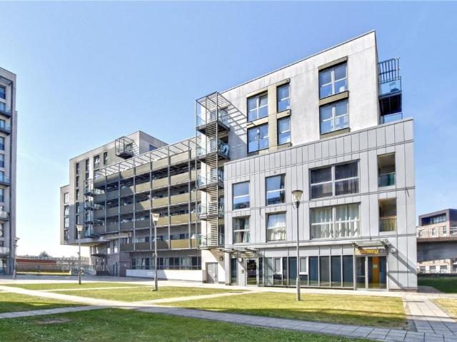 Flat for sale in Greenwich Town Centre, Greater London