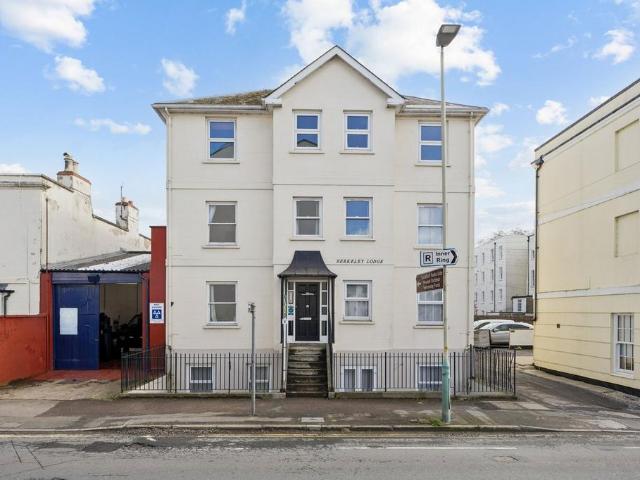 Flat for sale in Ewens Farm, Golden Valley