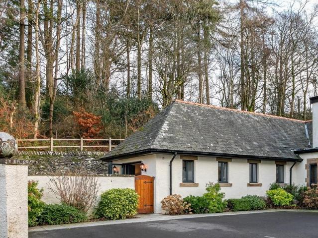 Flat for sale in Bowness-on-windermere