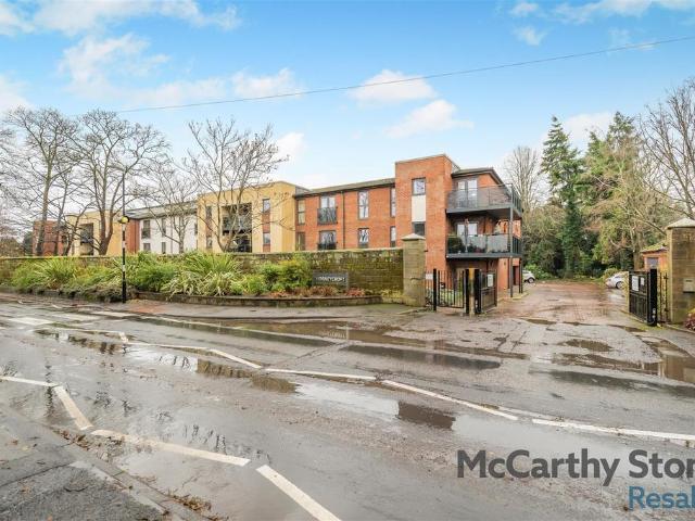 Flat for sale in Tettenhall, West Midlands