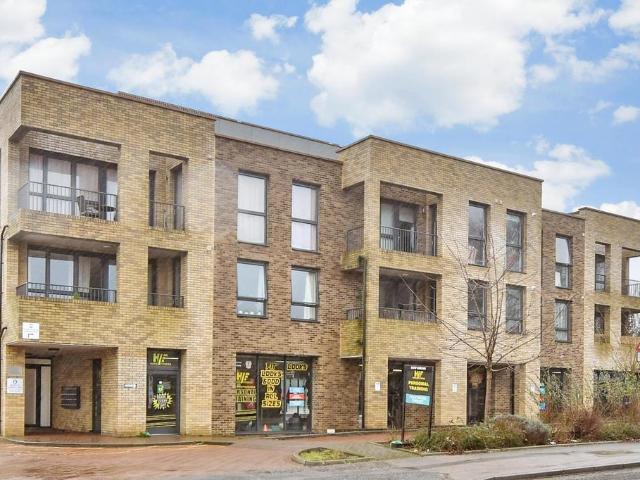 Flat for sale in South Croydon, London Borough of Croydon
