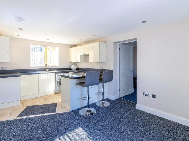 Flat for sale in Feckenham, City Of Bristol