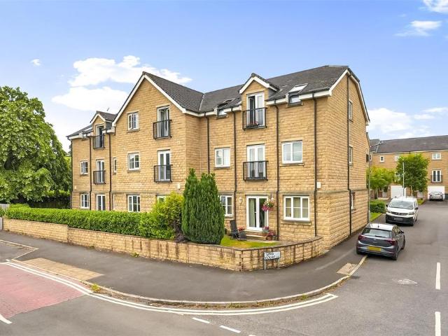 Flat for sale in Menston, West Yorkshire