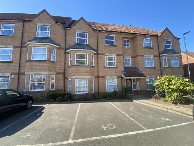 Flat for sale in Holystone, North Tyneside