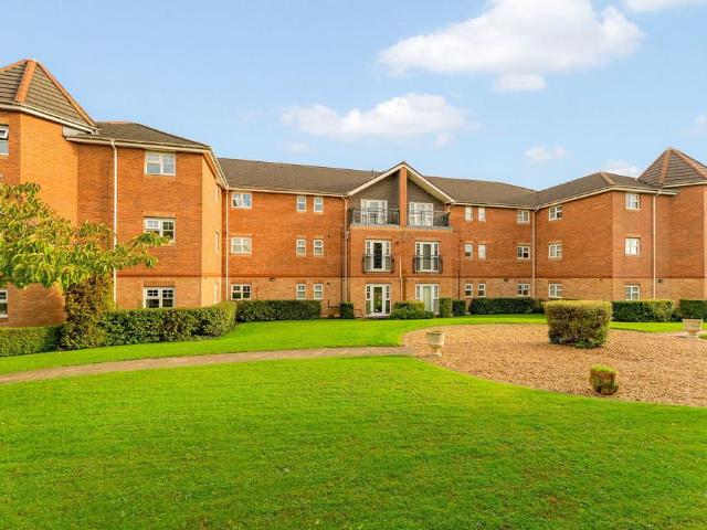 Flat for sale in Mill Green, Widnes