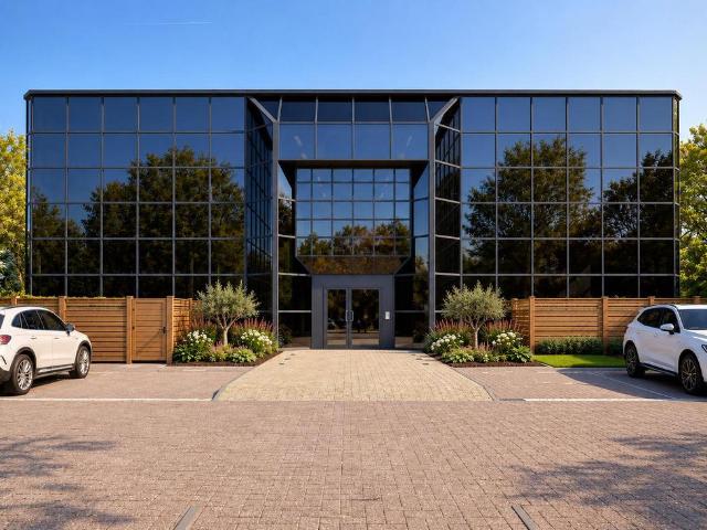 Flat for sale in Marlow, Buckinghamshire