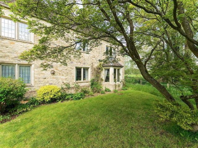 Flat for sale in Black Bourton, Oxfordshire