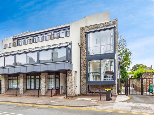 Flat for sale in Falcon Lodge, Wales