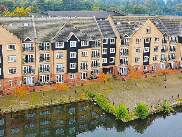 Flat for sale in Pouchen End, Isle Of Man