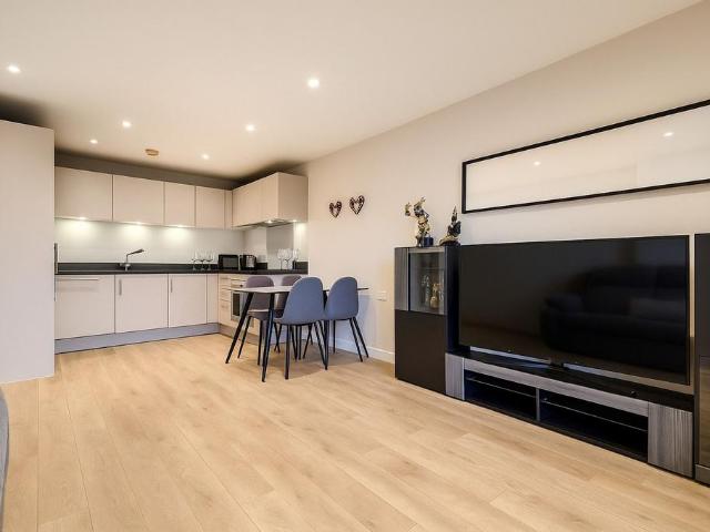 Flat for sale in Poplar Grove, Isle Of Man