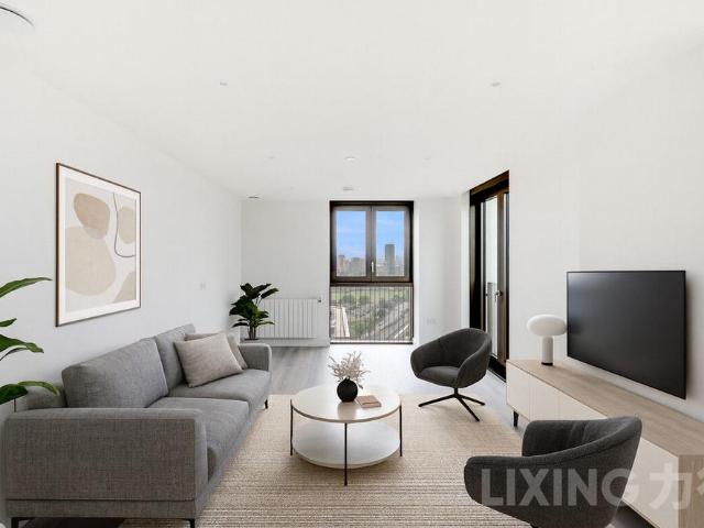 Flat for sale in West Ham, Greater London