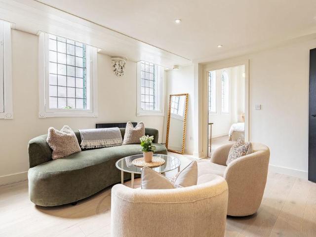 Flat for sale in Newtown, Two Mills
