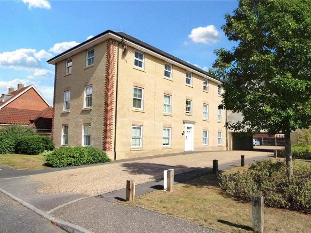 Flat for sale in Burgh St Peter, Norfolk