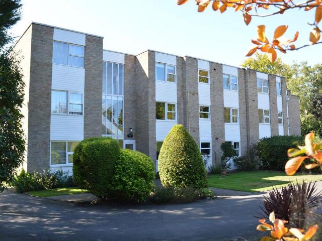 Flat for sale in Blackhills, Surrey