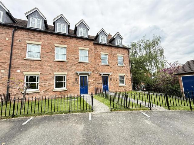 Flat for sale in Frankwell