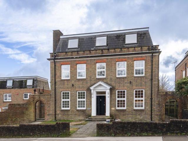 Flat for sale in Cross In Hand, East Sussex