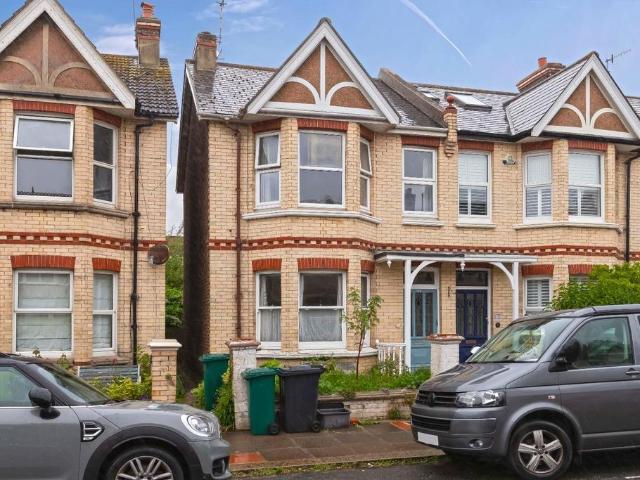 Flat for sale in Hangleton