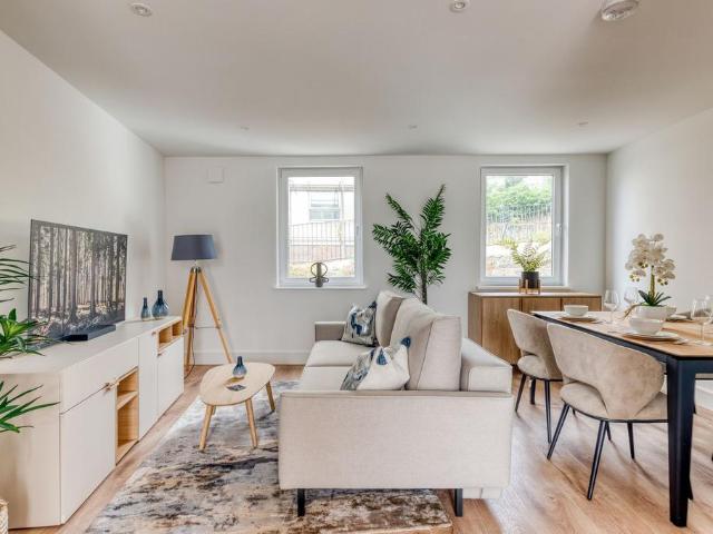 Flat for sale in St Helier, Greater London