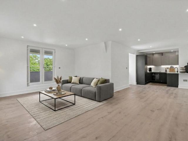Flat for sale in Blackhills, Surrey