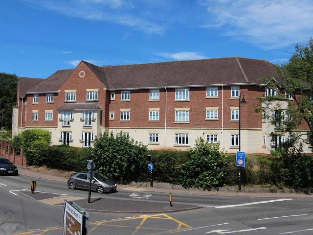 Flat for sale in Tettenhall, West Midlands