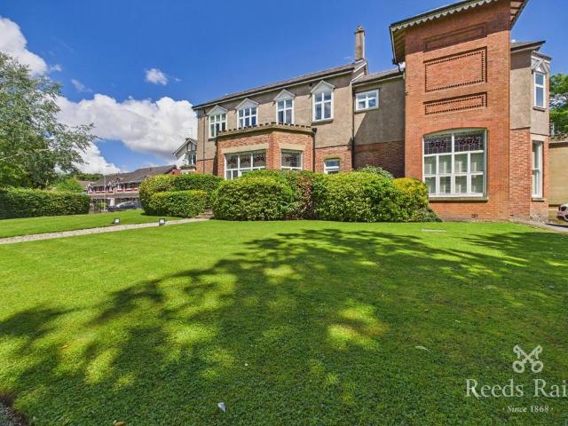 Flat for sale in Georgia, Greater Manchester