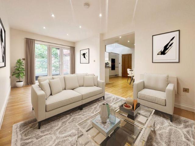 Flat for sale in Jesmond, Tyne And Wear
