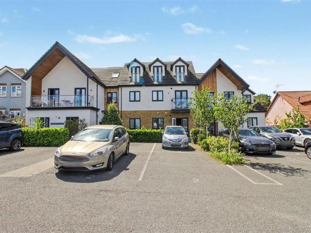 Flat for sale in Barling, Essex
