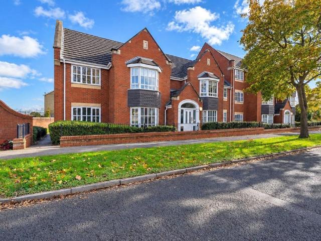 Flat for sale in Far Bletchley, Milton Keynes