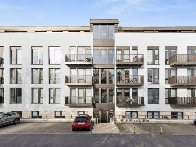 Flat for sale in Montpellier, Golden Valley