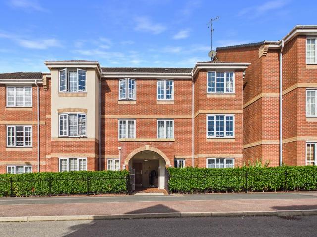 Flat for sale in Arnold, Gedling