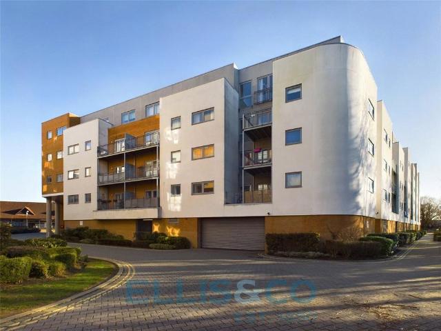 Flat for sale in Brook Street, Bourne Vale