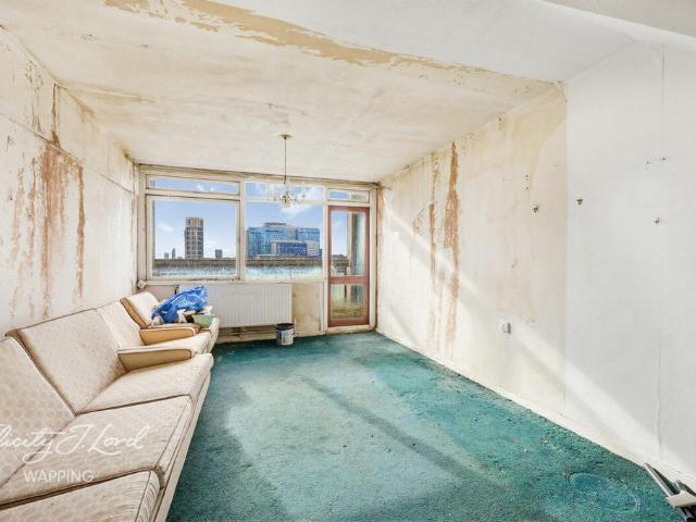 Flat for sale in London Borough of Tower Hamlets, Greater London