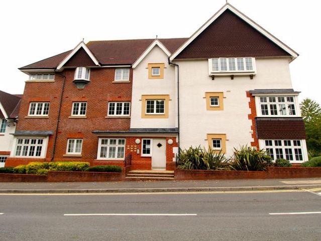 Flat for sale in Cheswick, Harry Stoke