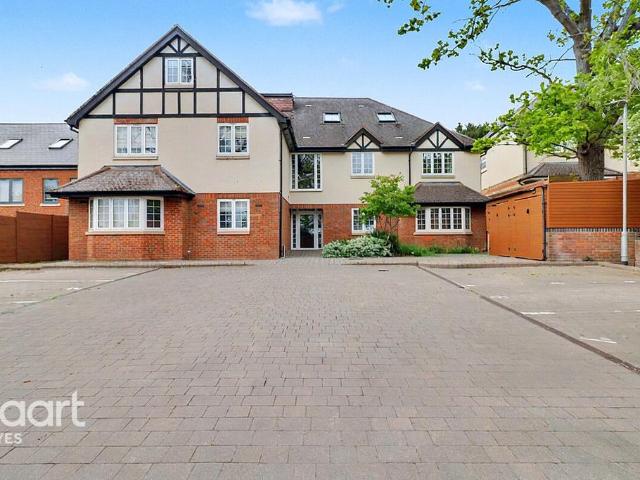 Flat for sale in Ickenham, Isle Of Man