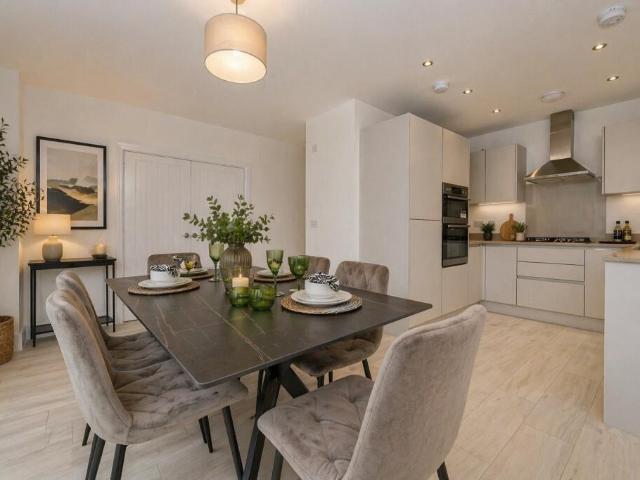 Flat for sale in Goffs Oak, Broxbourne