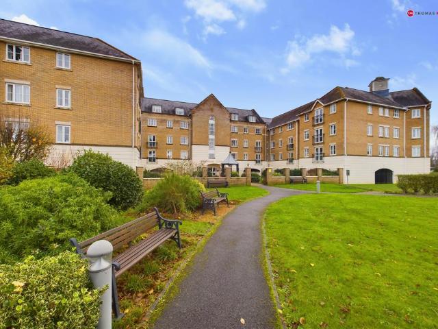 Flat for sale in Huntingdon, Cambridgeshire