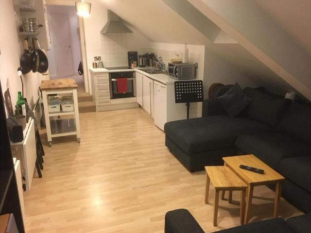 Flat for sale in Bede Island, Old Wharf