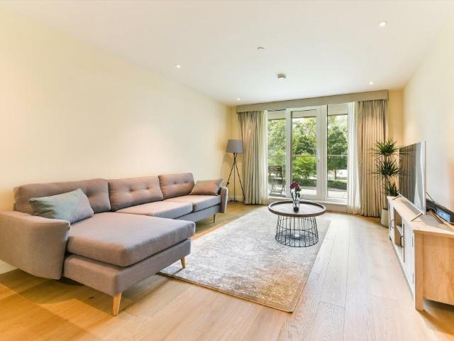 Flat for sale in Greater London