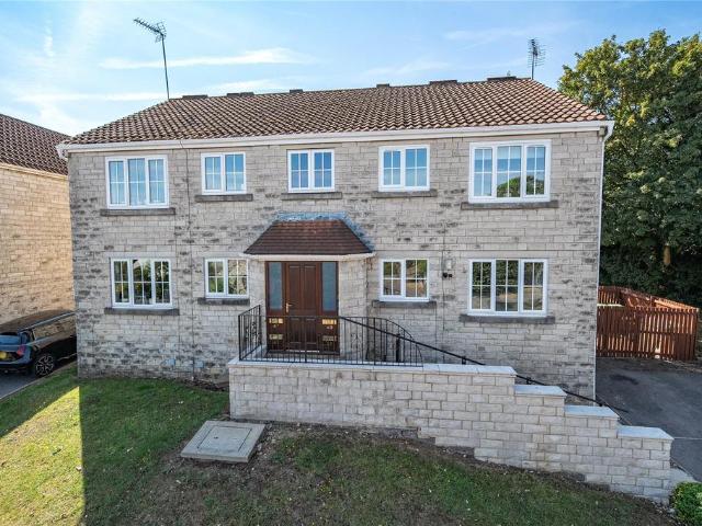 Flat for sale in Bramham, West Yorkshire