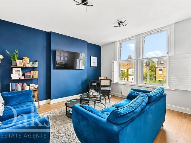 Flat for sale in London Borough of Lambeth, Greater London
