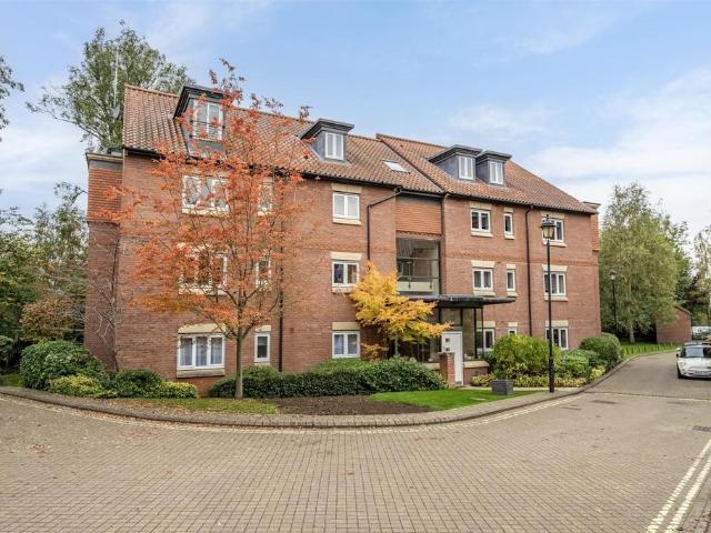 Flat for sale in High Field, York