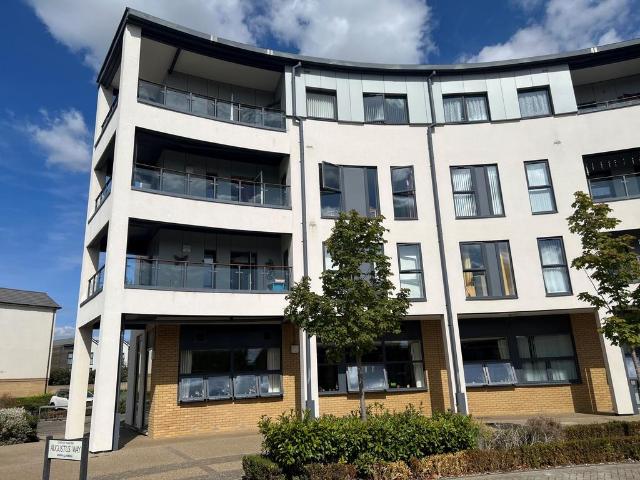 Flat for sale in St. Marys Island, Gillingham